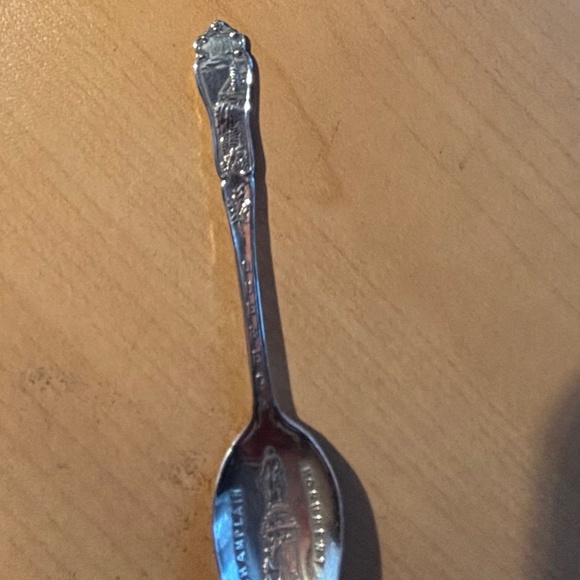 Sterling Champlain Monument Quebec Souvenir Spoon - Picture 2 of 6